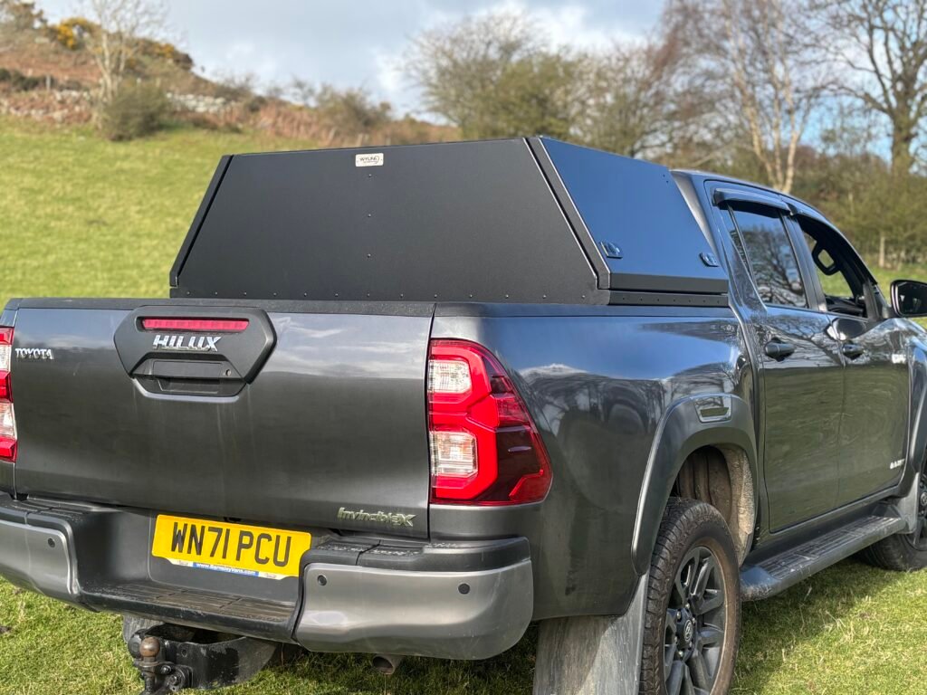 Hilux Compact Cargo Hardtop