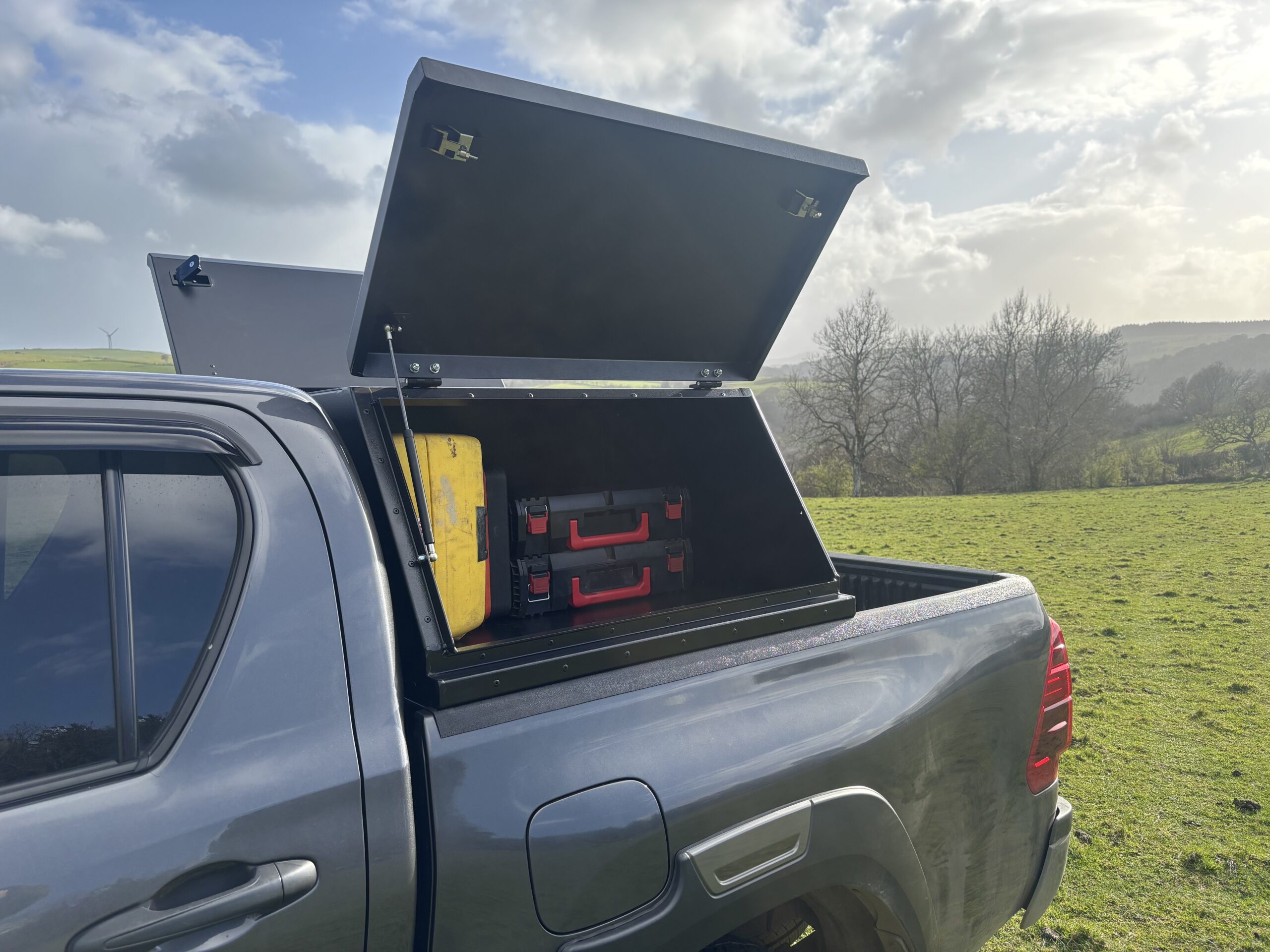 Compact Utility Hardtop - Image 7